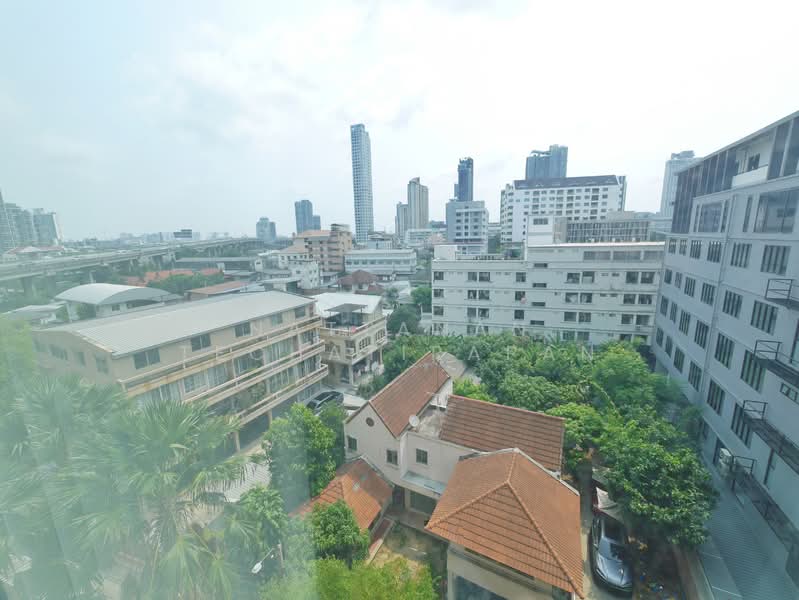 Mayfair Place Sukhumvit 50, Bangkok, Soi Sukhumvit 50, Phra Kanong, Khlong Toei, Bangkok, 2 Bedrooms, 48 sqm, Condo For Rent, by Nattanan Techatirapan, 60170556 - DDproperty.com