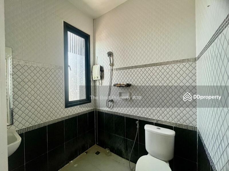 For Sale - ไฮท์ ลีฟวิ่ง 5 พานทอง, Chon Buri