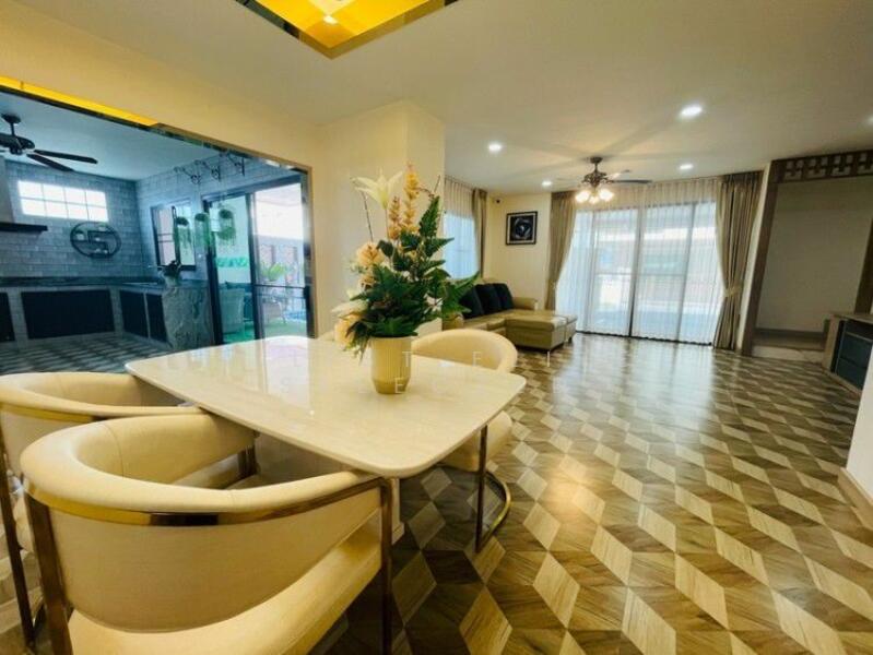 The Delight Cozy, Chon Buri (Pattaya), Nong Pru, Bang Lamung (Pattaya), Chon Buri (Pattaya), 4 Bedrooms, 218 sqm, Townhouse For Sale, by A LIST ELITE SELECTED, 60170692 - DDproperty.com