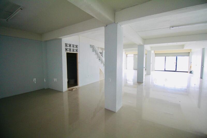 : 6-Storey Shophouse (2 Units), Newly Painted Total price for both units: only 7.5 million THB, Rayong, สุขุมวิท, Choeng Noen, Muang Rayong, Rayong, , 1,000 sqm, Shophouse For Sale, by สุเทพ พสุวณิชย์กุล, 60170830 - DDproperty.com