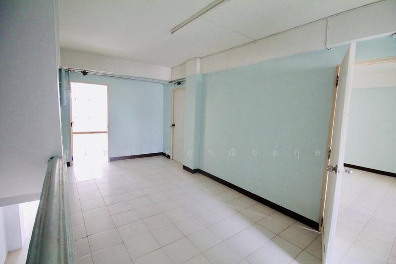 : 6-Storey Shophouse (2 Units), Newly Painted Total price for both units: only 7.5 million THB, Rayong, สุขุมวิท, Choeng Noen, Muang Rayong, Rayong, , 1,000 sqm, Shophouse For Sale, by สุเทพ พสุวณิชย์กุล, 60170830 - DDproperty.com
