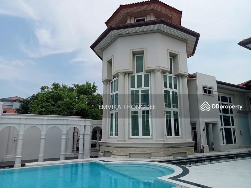 ขาย - Grand Crystal : แกรนด์ คริสตัล, กรุงเทพ