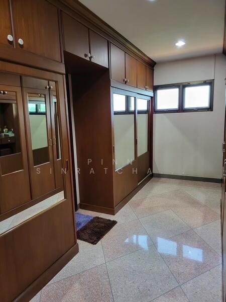 Land with buildings Sam Khok Pathum Thani: 16 rai on highway 347, Pathum Thani, Chiang Rak Yai, Sam Khok, Pathum Thani, , 26,996 sqm, Land For Sale, by Pinn Sinratchatanan, 60171043 - DDproperty.com