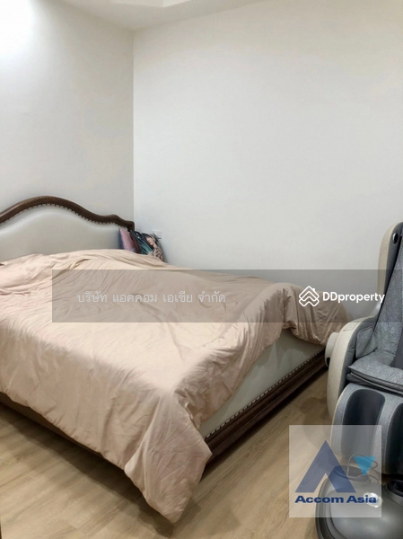 ให้เช่า - Pet friendly 3 Bedrooms Townhouse for Rent in Ratchadaphisek, Bangkok near MRT Huai Khwang, กรุงเทพ