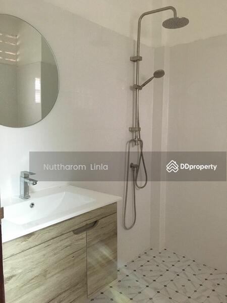 ขาย - 2-Br Townhouse near MRT Thailand Cultural Centre, กรุงเทพ