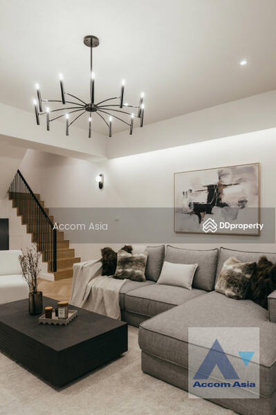 ให้เช่า - 5 Bedrooms Townhouse for Sale and Rent in Sukhumvit, Bangkok near BTS Phra khanong at Regent 71, กรุงเทพ