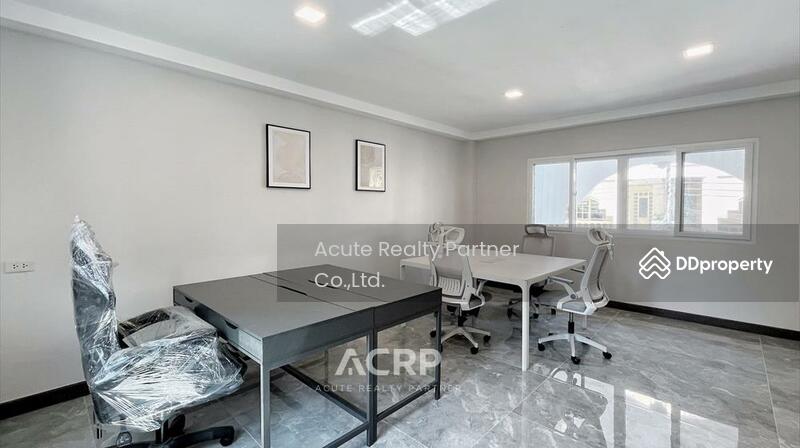 For Sale - ให้เช่าบ้าน 5 ชั้นหรู ใจกลางกรุงเทพฯ ทองหล่อซอย 25 ใกล้บีทีเอส ใกล้โรงพยาบาลสมิติเวช, Bangkok