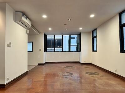 ขาย - ทาวน์เฮาส์ 33 ตรว. ย่านเพลินจิต สุขุมวิท เหมาะเป็นสำนักงานโฮมออฟฟิส, กรุงเทพ