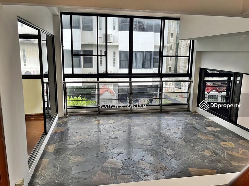For Sale - Town House 33 sqw for Home Office in Prime Ploenchit For Sale or Rent, Bangkok