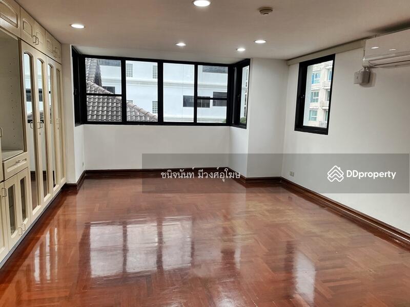 For Sale - Town House 33 sqw for Home Office in Prime Ploenchit For Sale or Rent, Bangkok