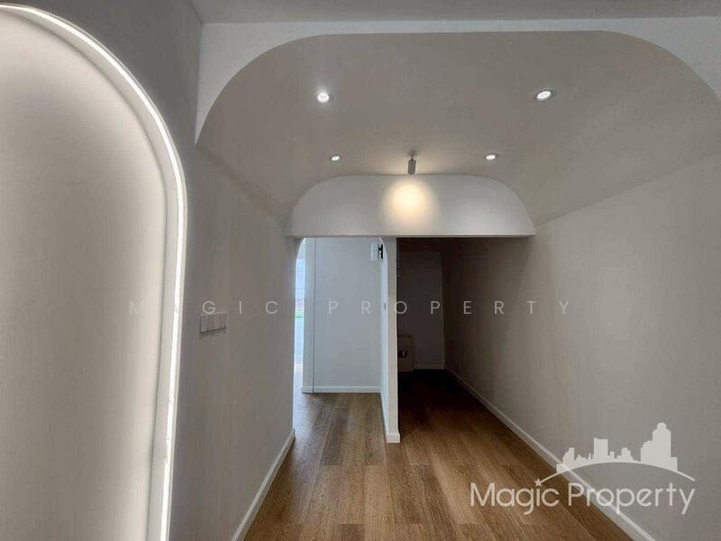 Commercial building in Kasem San Alley, Bangkok, Wang Mai, Pathum Wan, Bangkok, , 250 sqm, Shophouse For Rent, by Magic Property, 60173481 - DDproperty.com