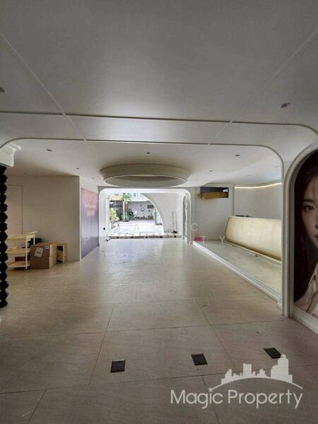 Commercial building in Kasem San Alley, Bangkok, Wang Mai, Pathum Wan, Bangkok, , 250 sqm, Shophouse For Rent, by Magic Property, 60173481 - DDproperty.com