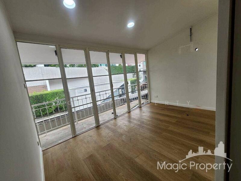 ให้เช่า - อาคารพาณิชย์ ใน ซอยเกษมสันต์, กรุงเทพ