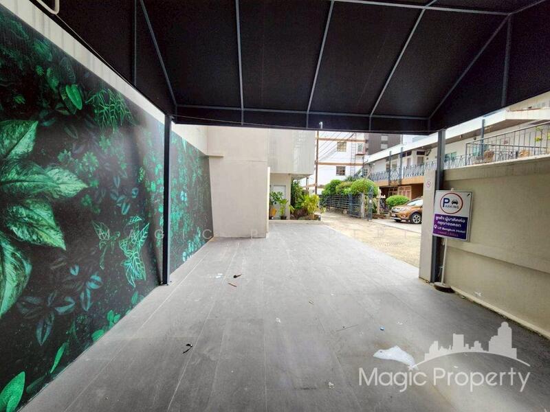 Commercial building in Kasem San Alley, Bangkok, Wang Mai, Pathum Wan, Bangkok, , 250 sqm, Shophouse For Rent, by Magic Property, 60173481 - DDproperty.com