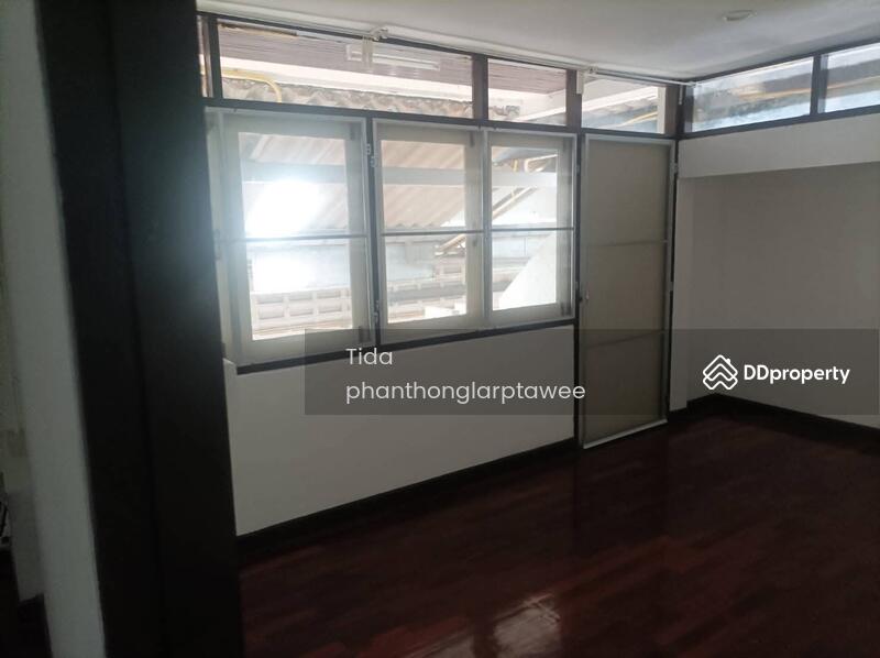 ให้เช่า - เช่า โกดัง พร้อม ออฟฟิศ พัฒนาการ Warehouse for rent with office and worker housing in Pattanakarn, กรุงเทพ