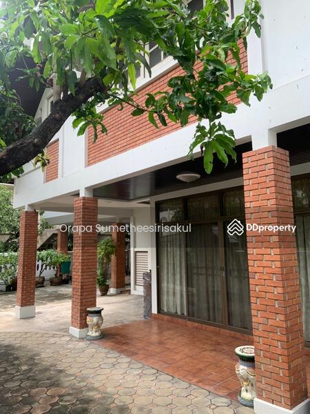 ให้เช่า - 4-Br House near BTS Thong Lor, กรุงเทพ