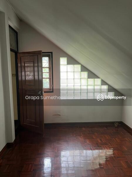 ให้เช่า - 4-Br House near BTS Thong Lor, กรุงเทพ