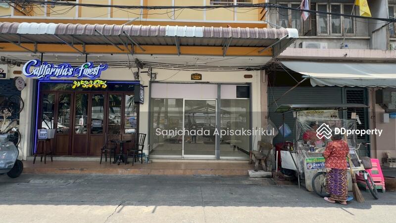 For Rent - Banpanthom Apartment, Bangkok