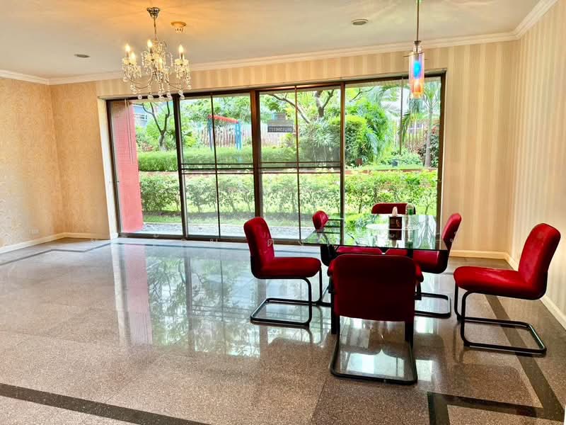 Chidlom Place, Bangkok, 6/2 Chit Lom Alley, Lumphini, Pathum Wan, Bangkok, 2 Bedrooms, 180 sqm, Condo For Sale, by หริรักษ์ ตั้งติรวัฒน์, 60174089 - DDproperty.com