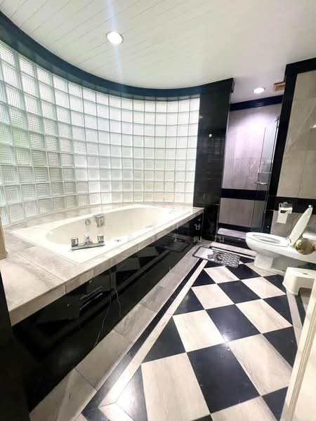 Chidlom Place, Bangkok, 6/2 Chit Lom Alley, Lumphini, Pathum Wan, Bangkok, 2 Bedrooms, 180 sqm, Condo For Sale, by หริรักษ์ ตั้งติรวัฒน์, 60174089 - DDproperty.com