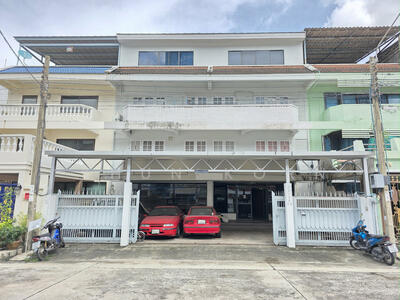 ขาย - ขาย ทาวน์โฮม ม.ศรีปราโมทย์ พระราม3 2 คูหาติดกัน เนื้อที่ 72 ตารางวา ช่องนนทรี ยานนาวา กทม., กรุงเทพ