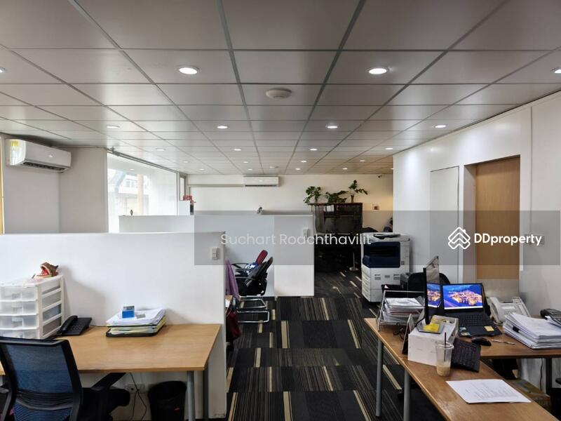 For Rent - Office Space for Rent size 120 sqm., Near BTS & MRT Asok, Bangkok