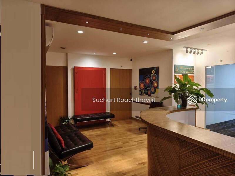 For Rent - Office Space for Rent size 120 sqm., Near BTS & MRT Asok, Bangkok