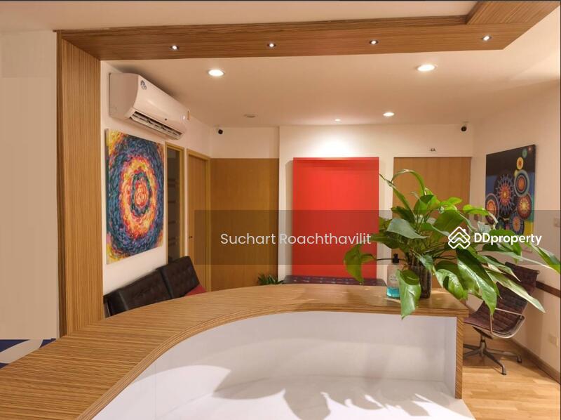 For Rent - Office Space for Rent size 120 sqm., Near BTS & MRT Asok, Bangkok