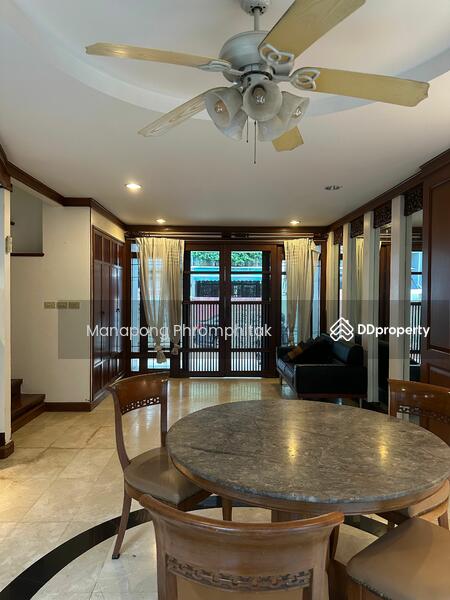 For Rent - 3-Bedroom Townhouse, Bangkok