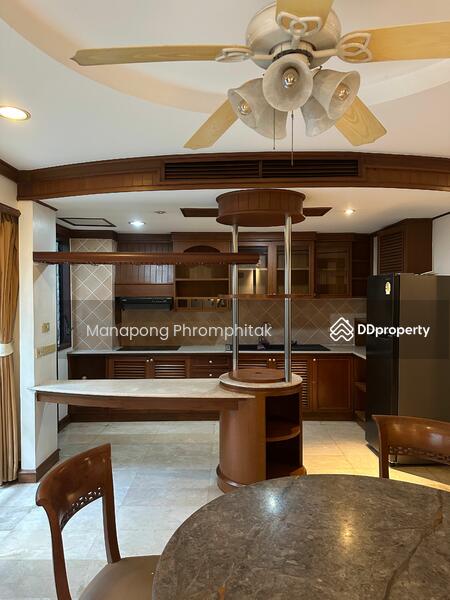 For Rent - 3-Bedroom Townhouse, Bangkok