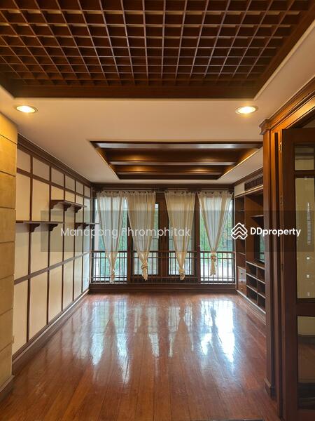 For Rent - 3-Bedroom Townhouse, Bangkok