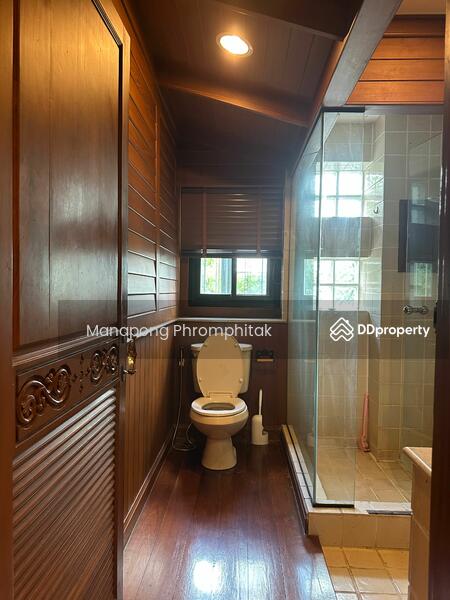 For Rent - 3-Bedroom Townhouse, Bangkok