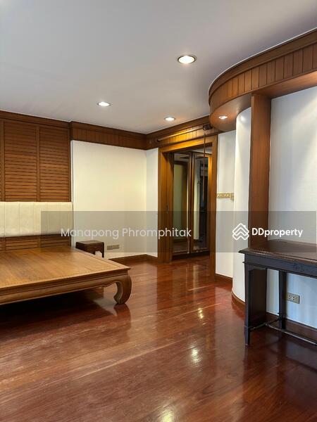 For Rent - 3-Bedroom Townhouse, Bangkok