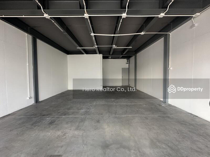 For Rent - For Rent Bangkok Retail Space Rama 4 Khlong Toei BTS Ekkamai BRE25806, Bangkok