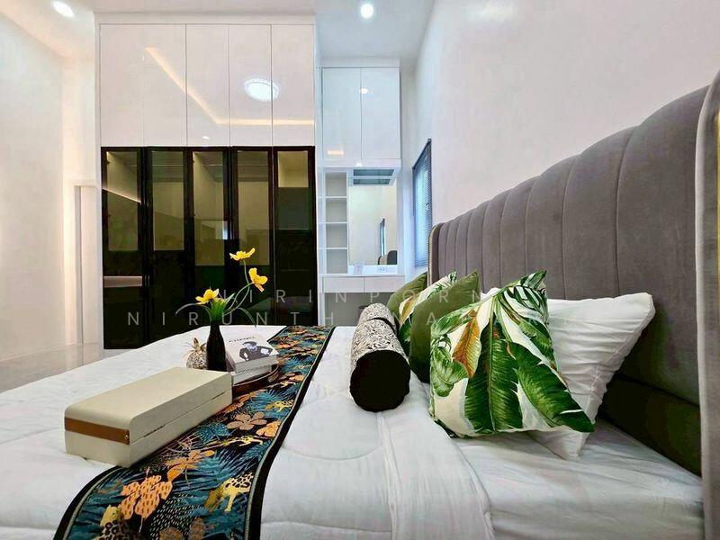 Phaya Mai Mueang, Chon Buri (Pattaya), Nong Pru, Bang Lamung (Pattaya), Chon Buri (Pattaya), 4 Bedrooms, 302 sqm, Single Detached House For Sale, by Nirinporn Nirunthanapart, 60174586 - DDproperty.com