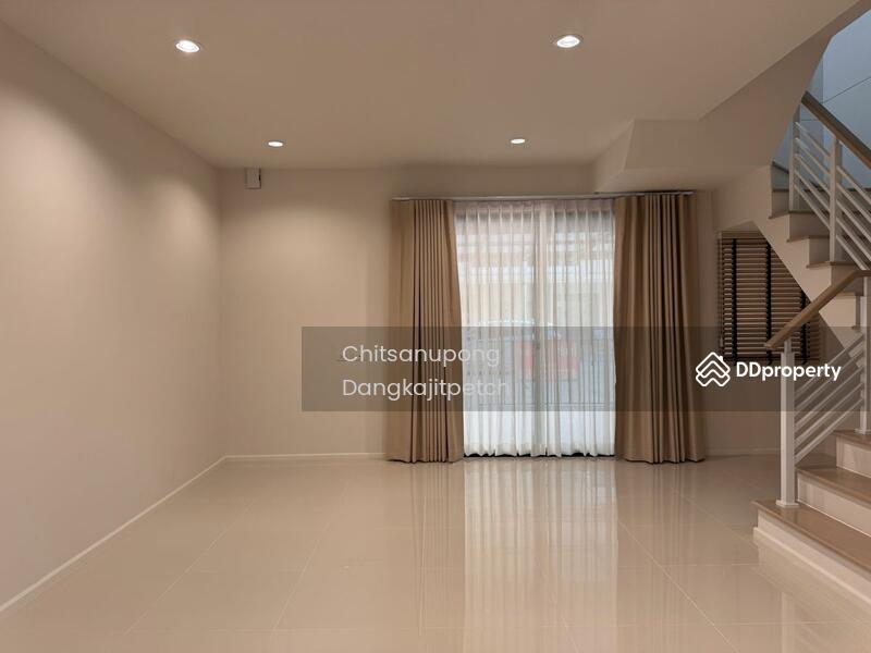 ให้เช่า - ทาวน์เฮาท์ 3-ห้องนอน, กรุงเทพ