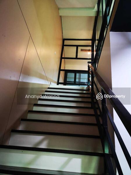 For Rent - 3-Bedroom Townhouse, Bangkok