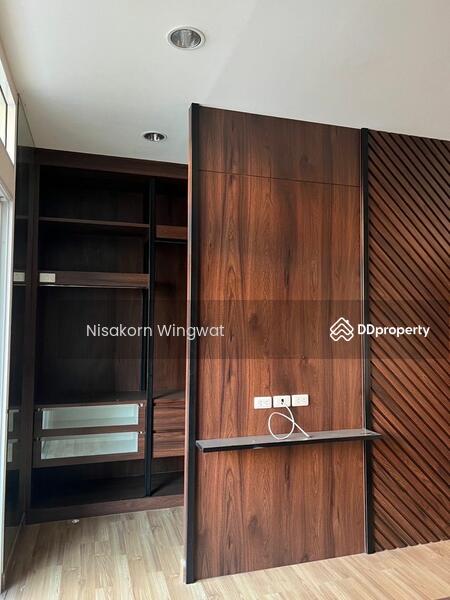 For Sale - 4-Bedroom Townhouse, Bangkok