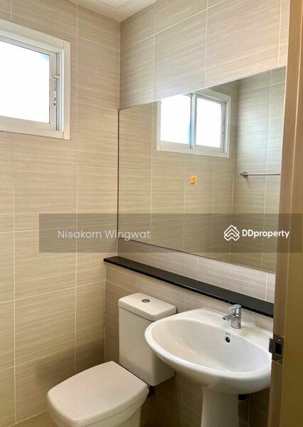 For Sale - 4-Bedroom Townhouse, Bangkok