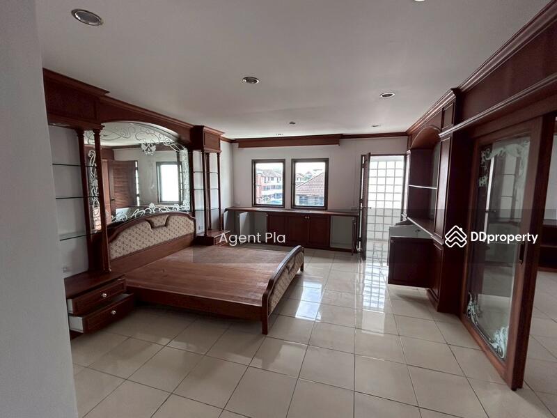 ให้เช่า - Home Office for Rent in Town in Town Village (SPSAD3359), กรุงเทพ