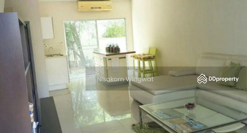For Rent - 3-Bedroom Townhouse, Bangkok