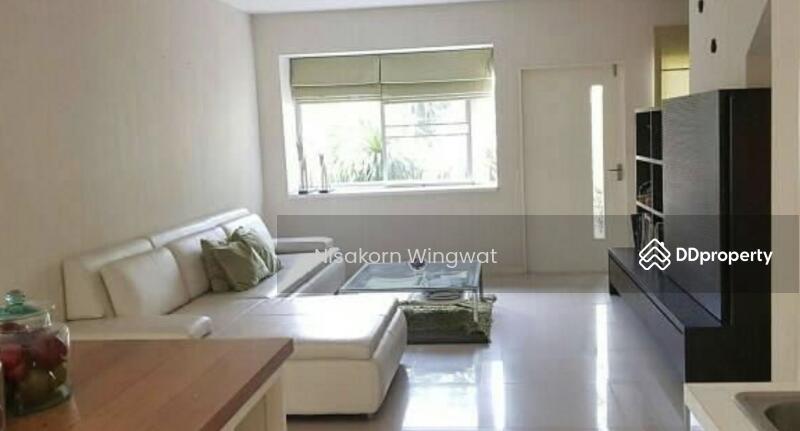 For Rent - 3-Bedroom Townhouse, Bangkok