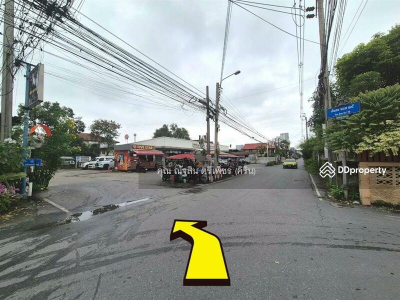 ขาย - อาคารพาณิชย์ 3.5 ชั้น 17.1 ตร.ว. อาคารพาณิชย์ ซอยแจ้งวัฒนะ-ปากเกร็ด20 (ซ.ต้นสน 15) ถนนแจ้งวัฒนะ, นนทบุรี