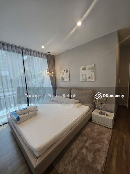 For Rent - 5-Bedroom Townhouse, Bangkok