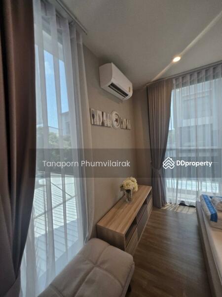 For Rent - 5-Bedroom Townhouse, Bangkok