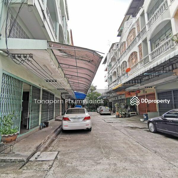 For Sale - 3-Bedroom Townhouse, Bangkok
