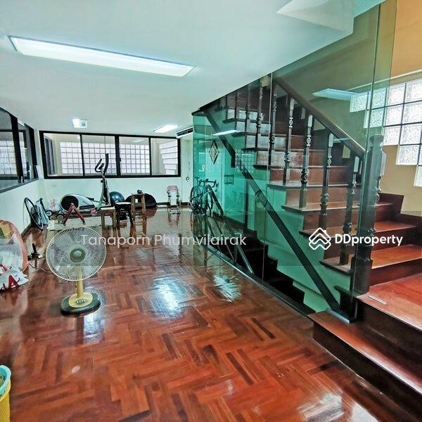 For Sale - 3-Bedroom Townhouse, Bangkok