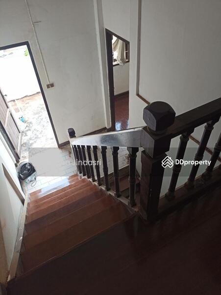 For Rent - 4-Bedroom Townhouse, Bangkok