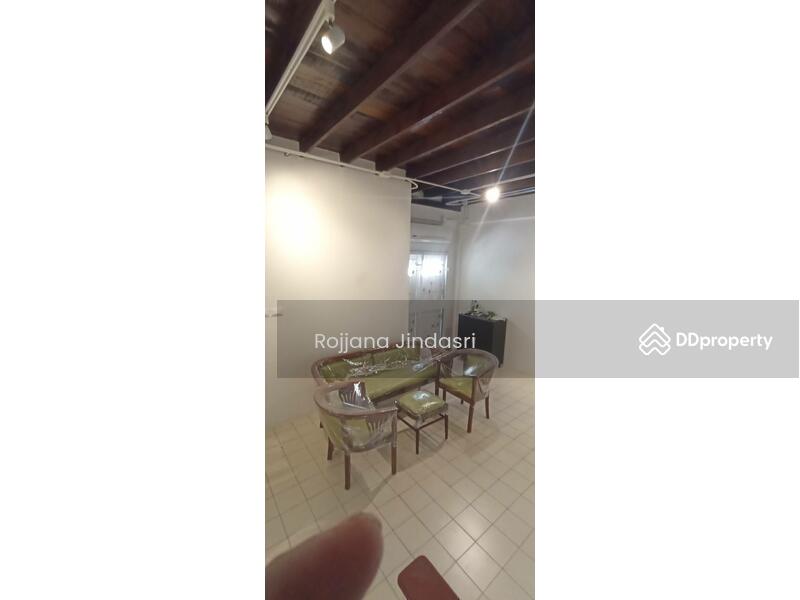 For Rent - 4-Bedroom Townhouse, Bangkok