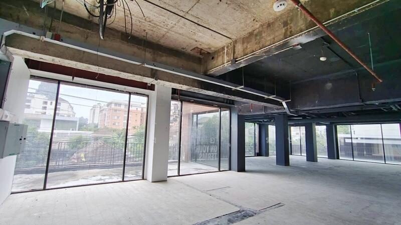 For Rent - Phrom Phong Space on 2nd Floor for Mixed Use, Lifestyle and Edutainment Business 700 sqm., Bangkok